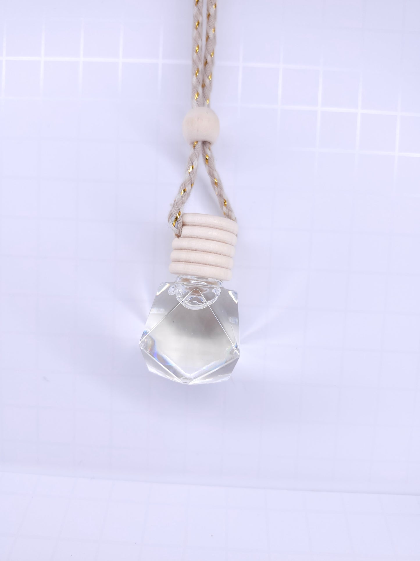 HANGING AROMA DIFFUSERS